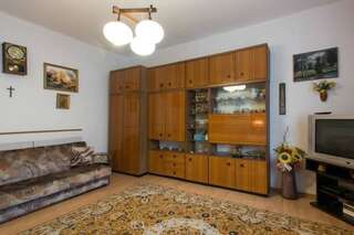 Апартаменты Feel The Old Socialist Style Apartment Краков Апартаменты - 1-й этаж-12